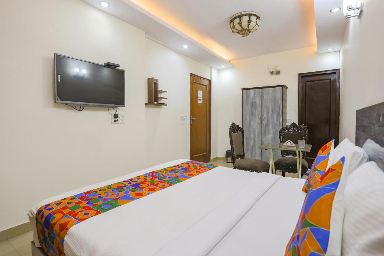 Hotel Fabexpress Jpm Harshdeep Nueva Delhi Exterior foto