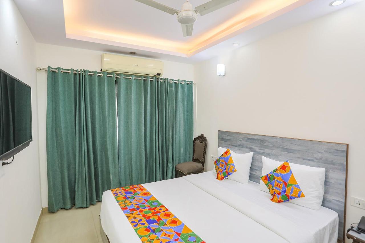 Hotel Fabexpress Jpm Harshdeep Nueva Delhi Exterior foto