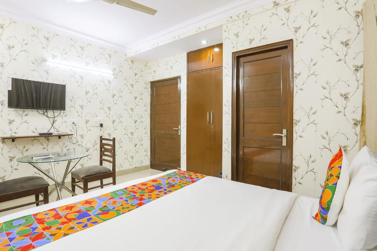 Hotel Fabexpress Jpm Harshdeep Nueva Delhi Exterior foto