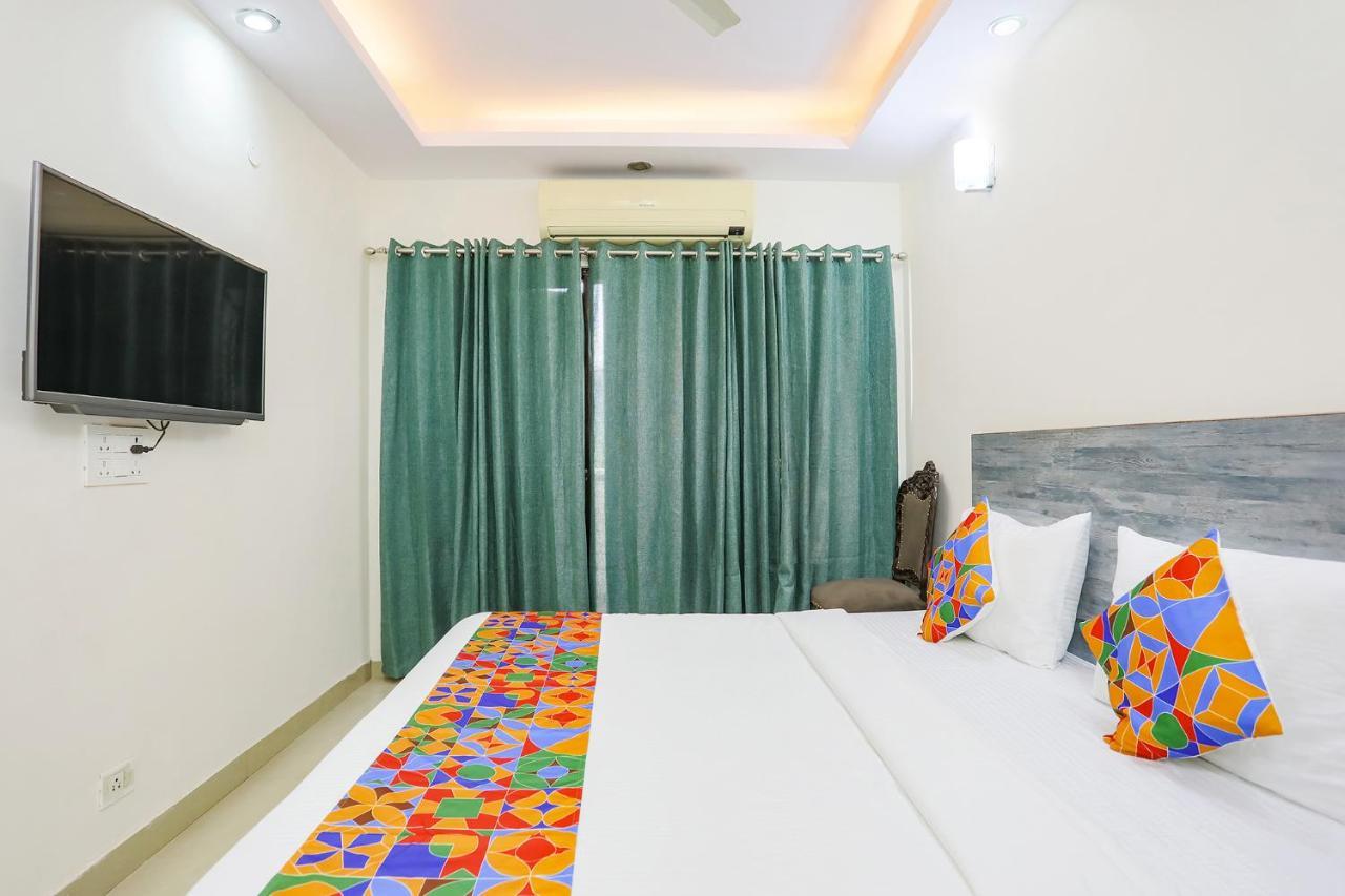Hotel Fabexpress Jpm Harshdeep Nueva Delhi Exterior foto