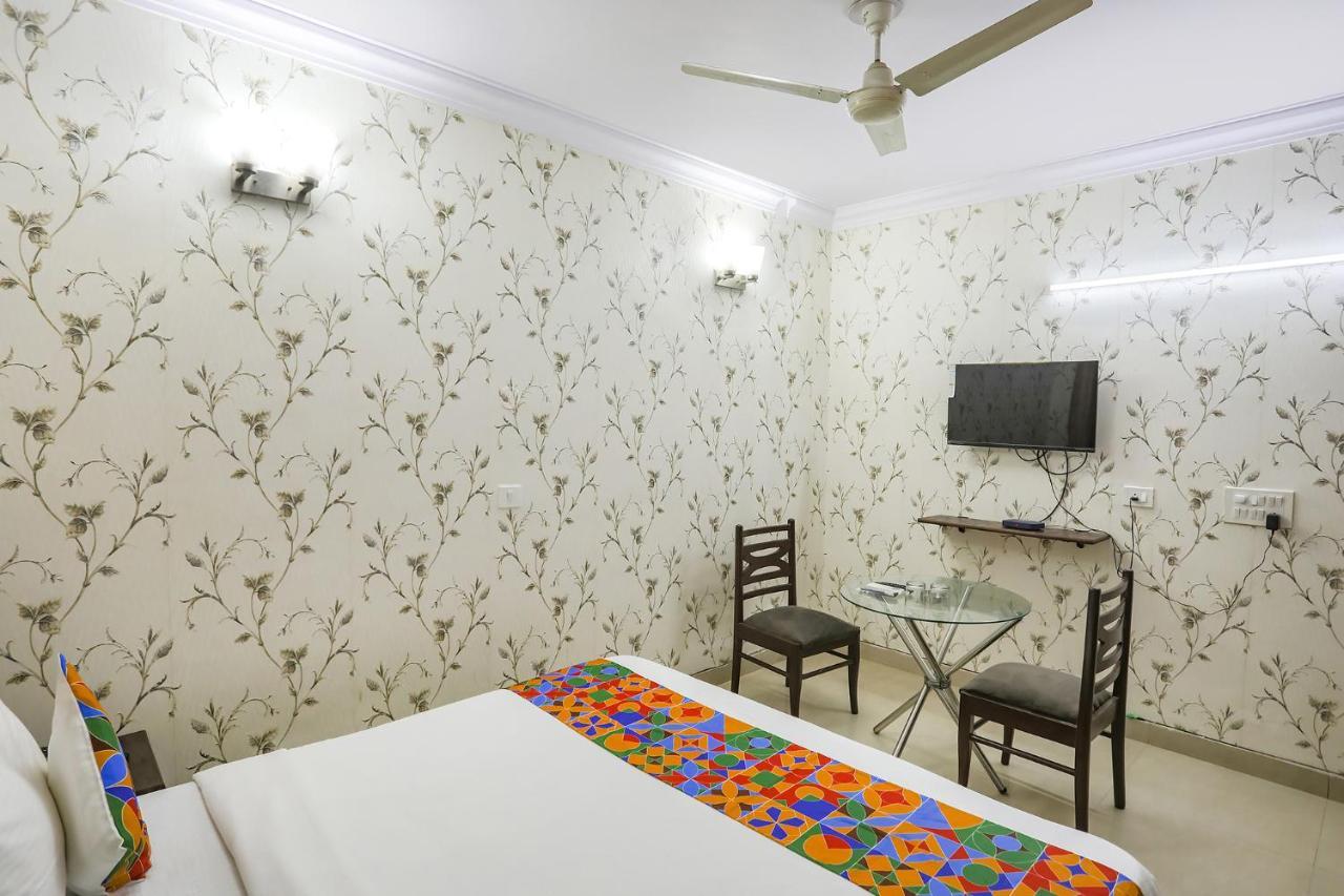 Hotel Fabexpress Jpm Harshdeep Nueva Delhi Exterior foto